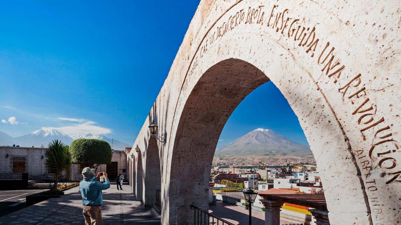 Hostal Lluvia De Oro Arequipa Exterior photo